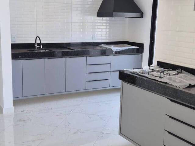 #35 - Casa para Venda em Caçapava - SP - 3