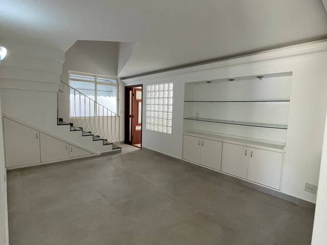 #46 - Casa para Venda em São José dos Campos - SP