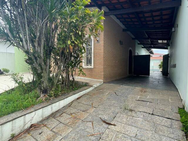 #75 - Casa para Venda em Caçapava - SP - 2